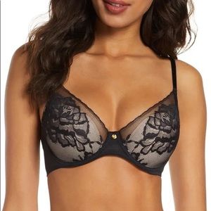 Flora Underwire Bra
NATORI
